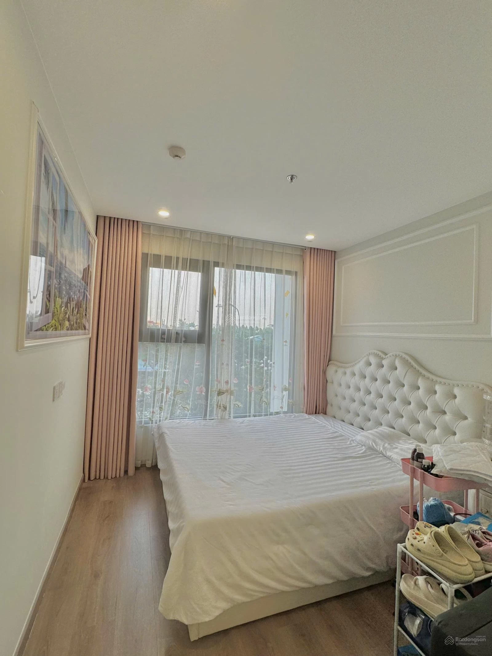 Cần cho thuê  gấp 2 căn studio 28.2m2, giá 1 tỷ 8 tòa G3 Green Bay, view hồ và biệt thự